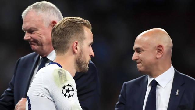 1691963887561001243.jpg Harry-Kane-Daniel-Levy-of-Tottenham.jpg